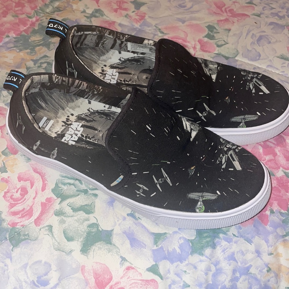 Like New Star Wars TOMS